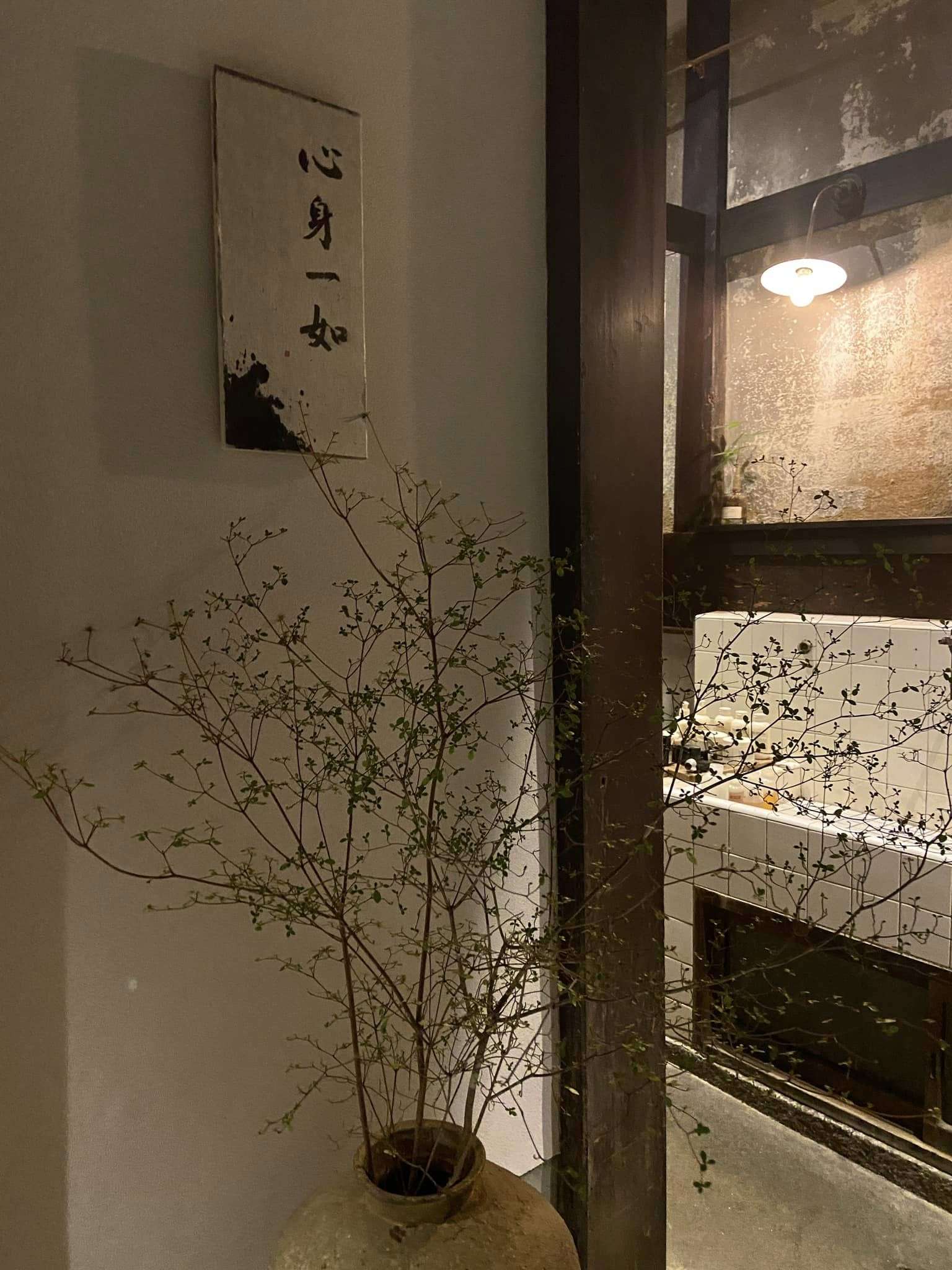 １