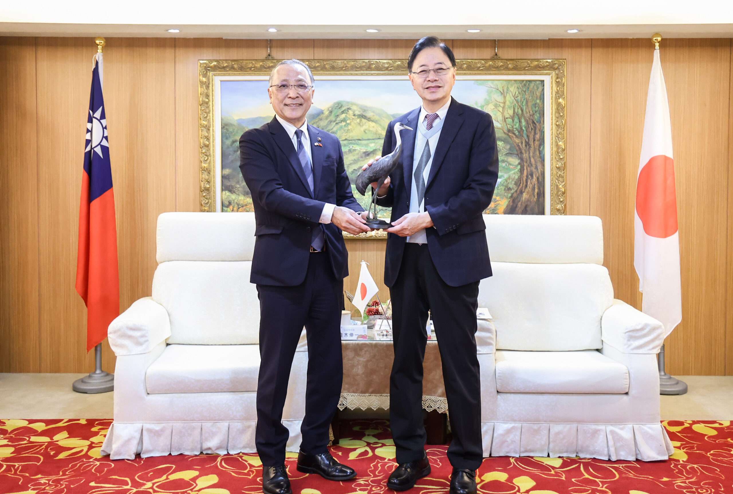 日本鹿兒島出水市長訪桃賞燈會 張善政盼加深觀光領域合作 1235468 3 scaled