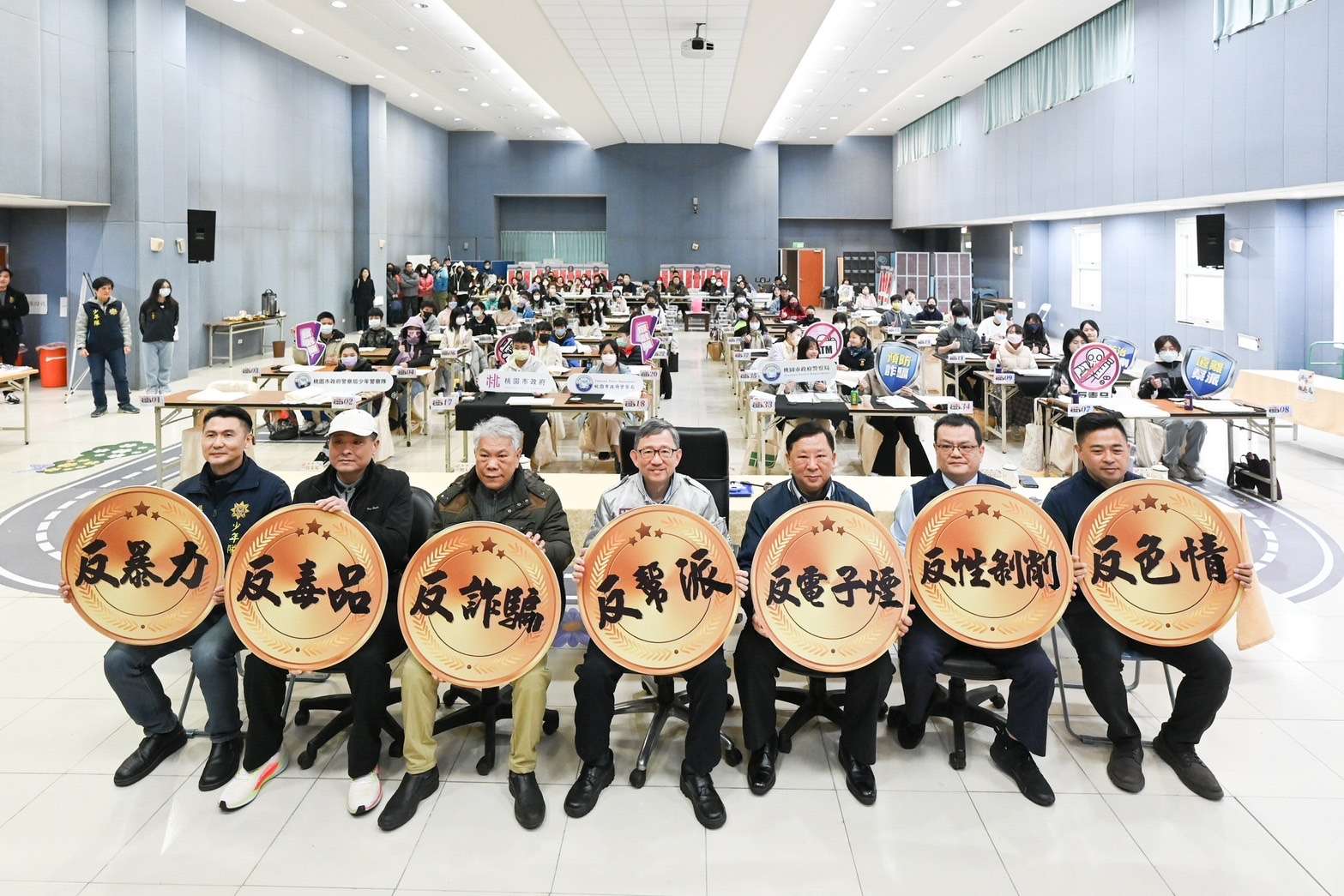 桃市警察局辦書法比賽 青少年揮毫傳遞法治觀念 20250208190637142