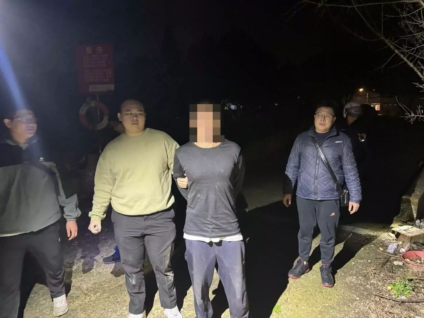 桃園搶銀樓躲龜山、八德山林 逃亡13小時仍被逮 2079973 0