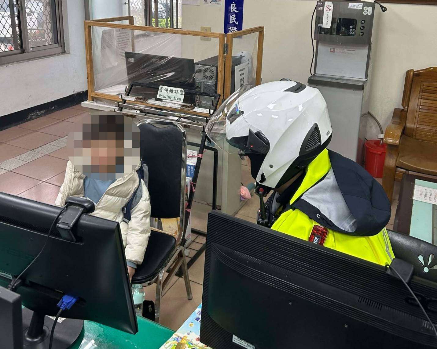 小一男童1原因害怕上學 大園警暖心安撫 331376 0