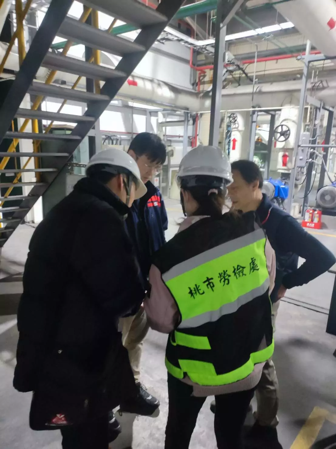 桃園勞檢處稽查遠東新世紀旗下5工廠 發現14缺失開罰26萬 416068