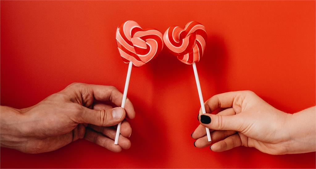 情人節最熱門行程出爐!6成9想吃大餐 送禮地雷也曝光