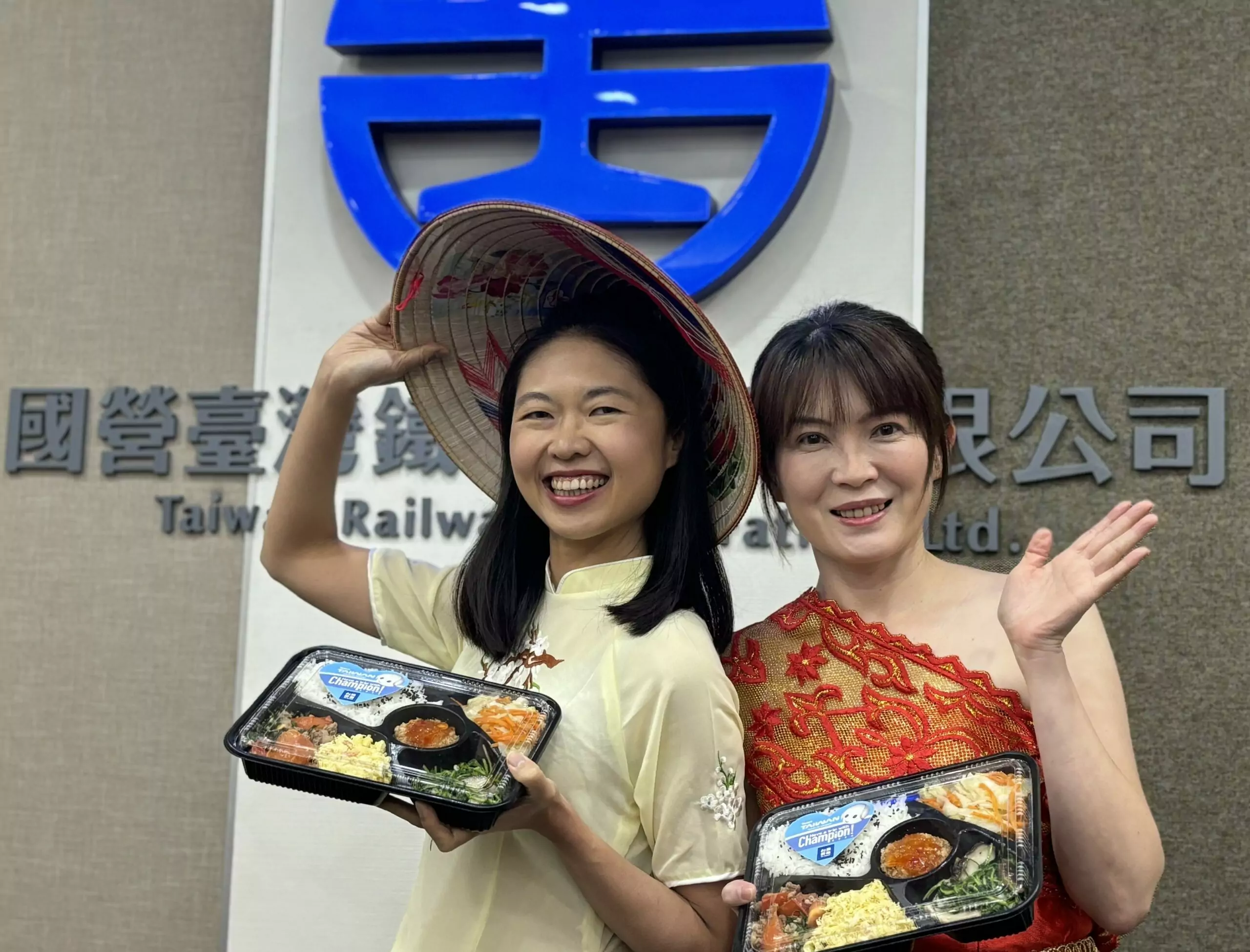燈會限定!台鐵帶你品味桃園 推出「這款」特色便當 燈會限定!台鐵帶你品味桃園 推出「這款」特色便當