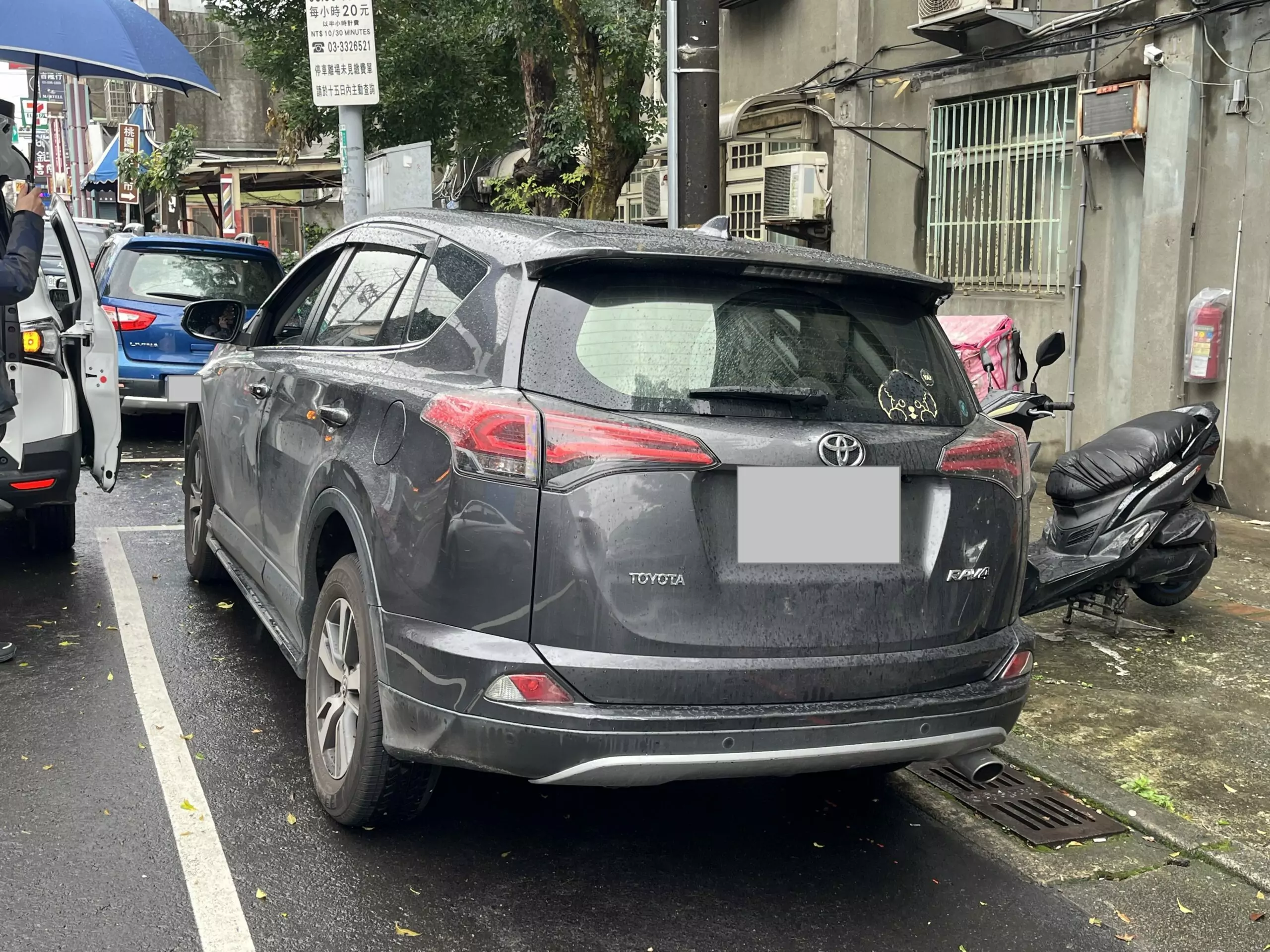 不甩150張罰單!桃園分署當街查封愛車 她秒繳錢求饒 56654 scaled