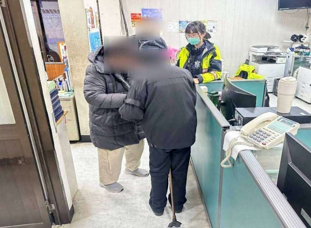 9旬翁深夜迷路 蘆竹警助返家團圓 582732