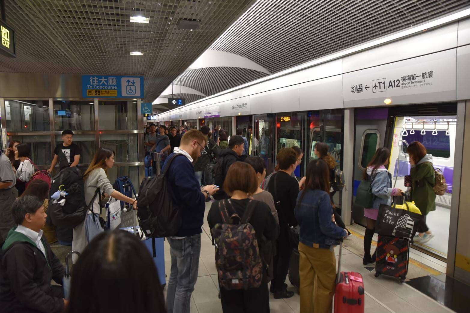 出國更便利!桃園機捷加開早班直達車 這天起試辦上路 642523 0
