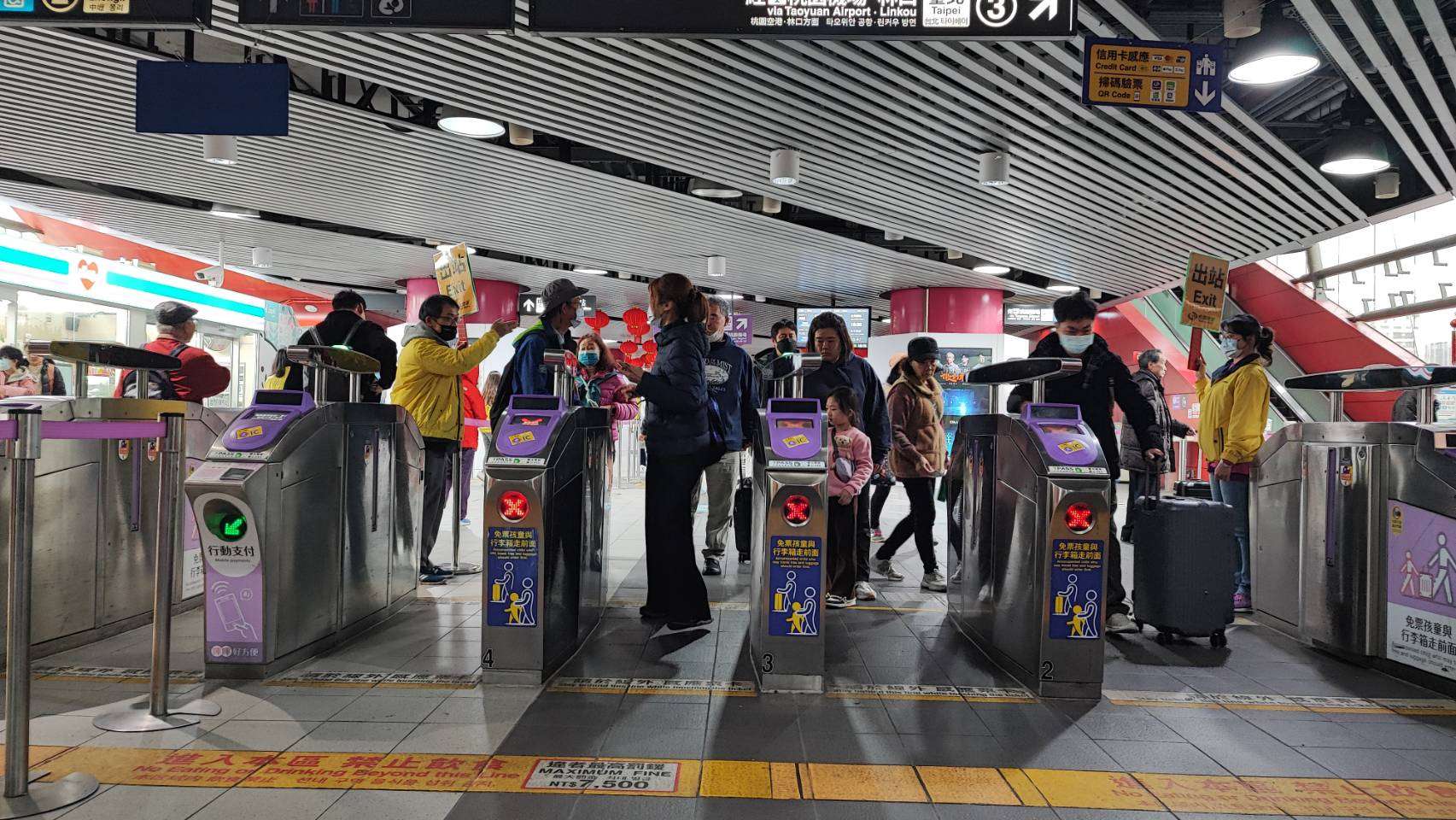 台灣燈會湧人潮 桃捷精進機捷疏運措施 661220 0 0