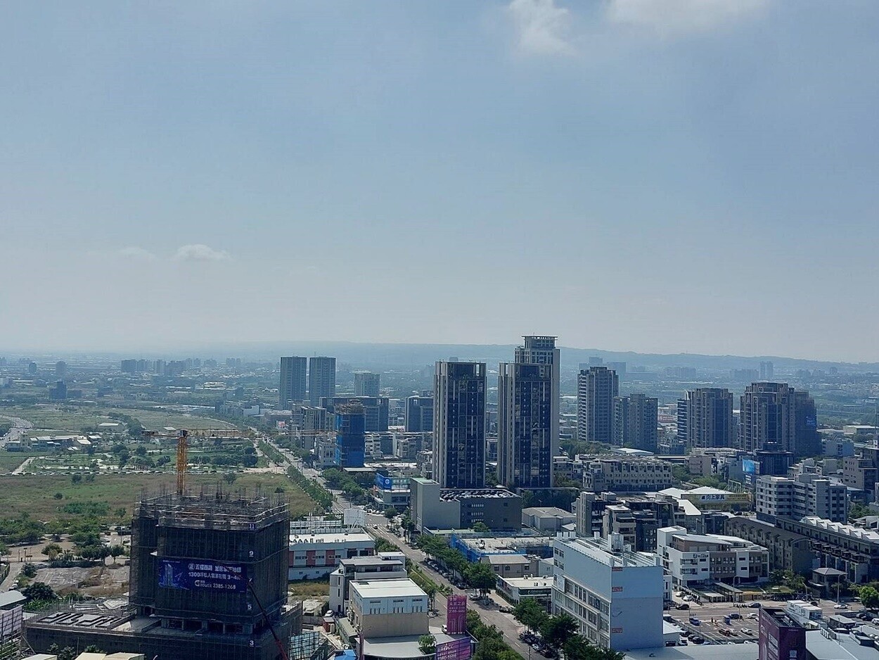 建商壓力大有跳票危機?他曝整批分戶貸款受挫…「只好借高利貸」