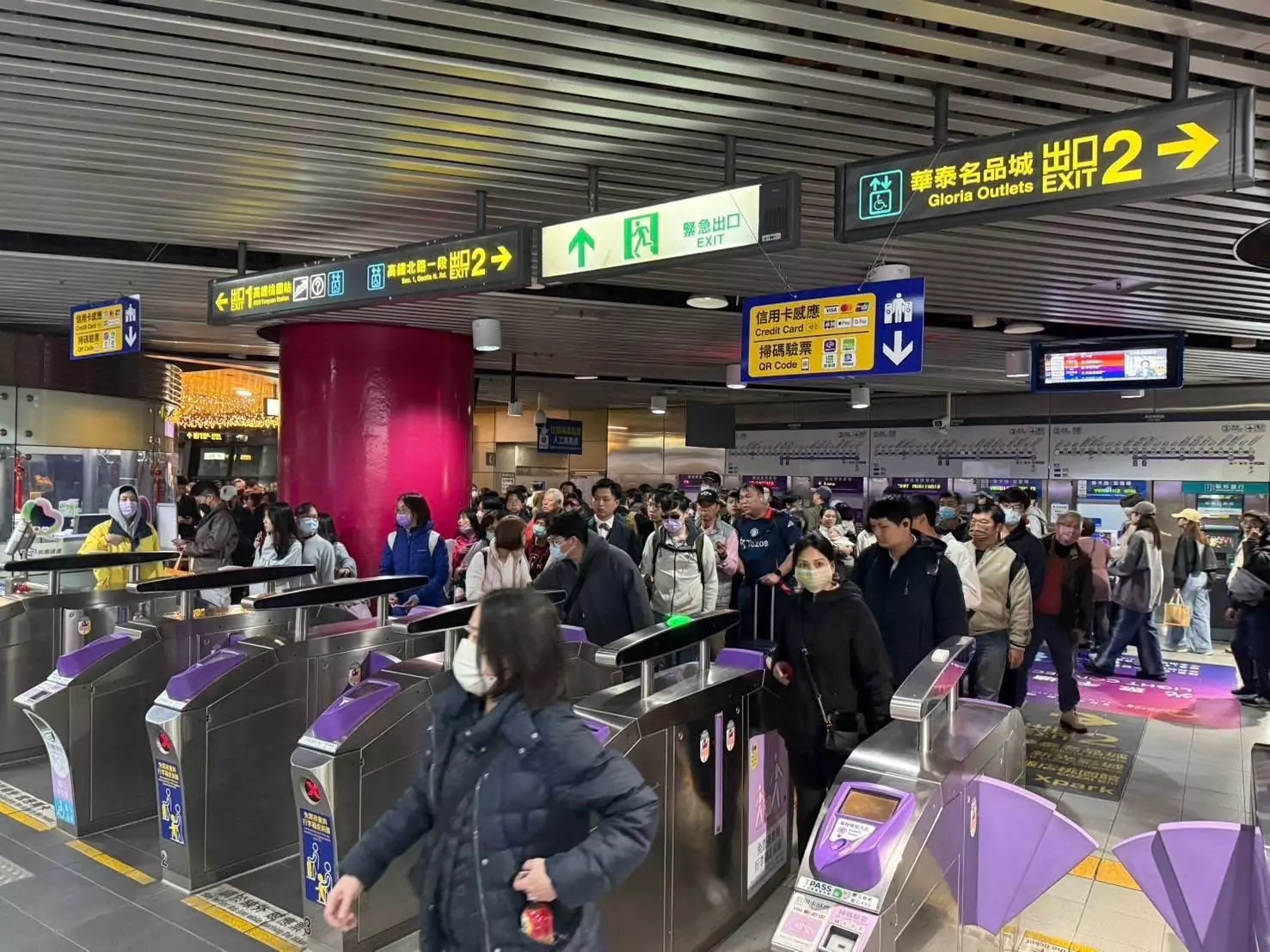 台灣燈會迎首周六假日 吸引逾220萬人次朝聖 台灣燈會迎首周六假日 吸引逾220萬人次朝聖
