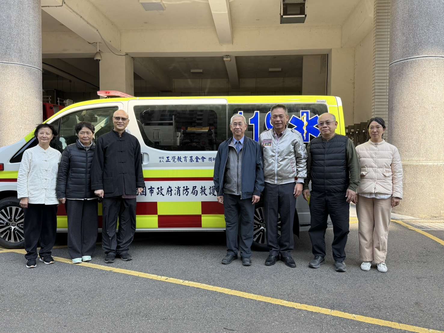 助桃消守護民眾 2民間團體暖捐救護車 S 20840459 0