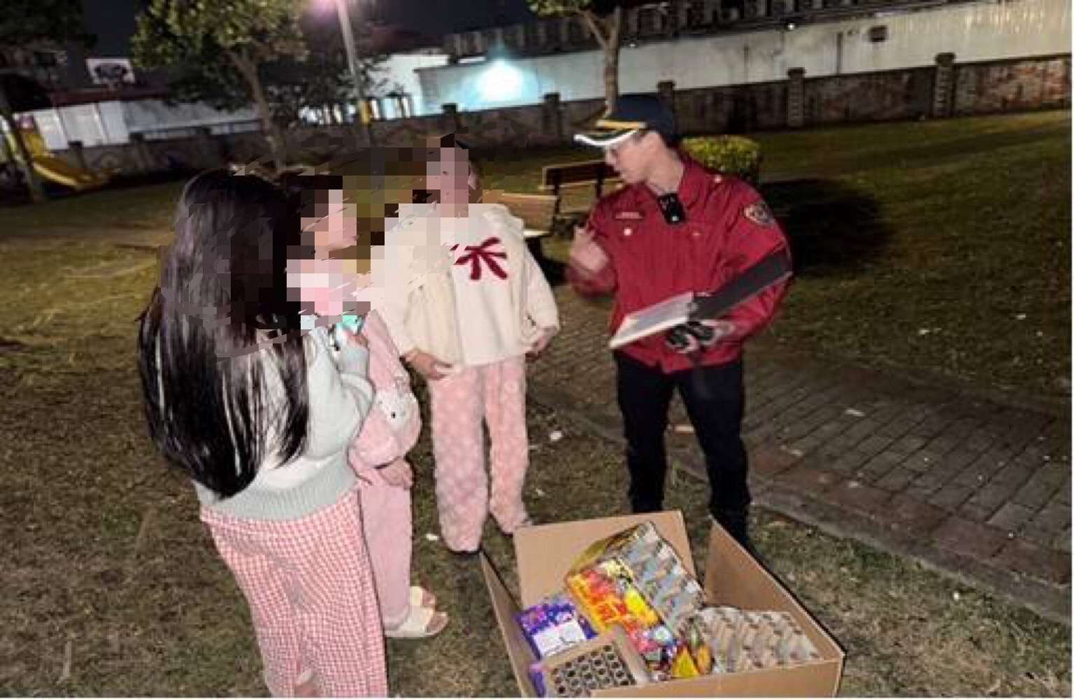 開工放鞭炮害水溝竄火　桃園消防局將開罰