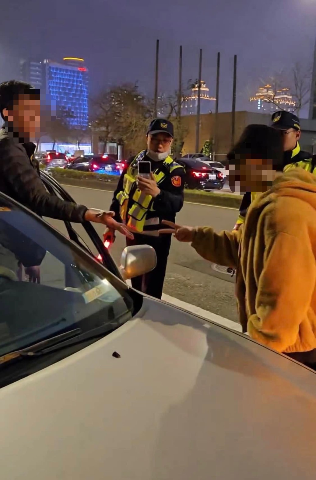 【有片】爭奪車位起口角!壢警出妙招化解紛爭 S 74579986