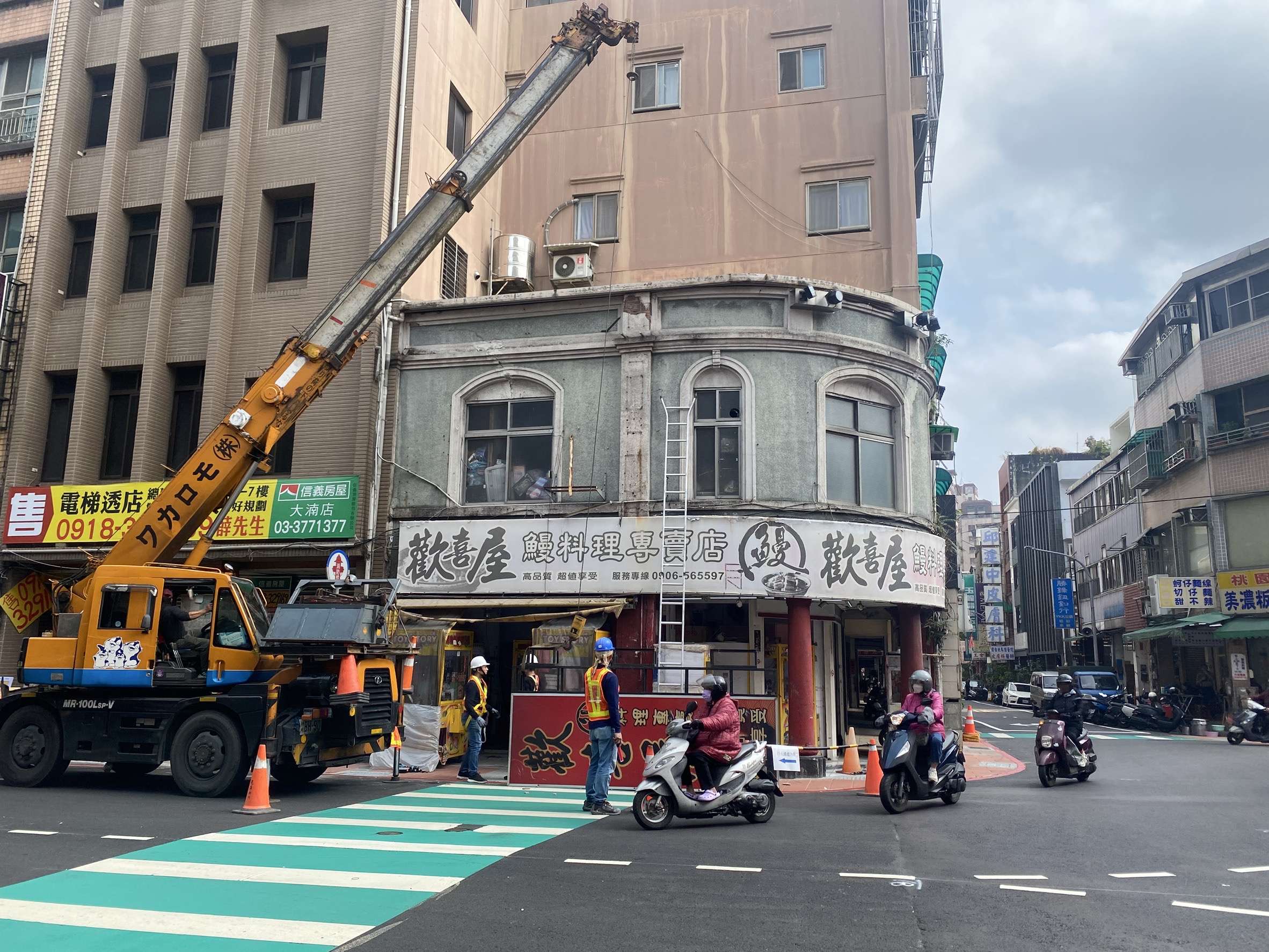 桃園都發局改造景福宮周邊店家立面 將打造特色招牌 S 95117450 0
