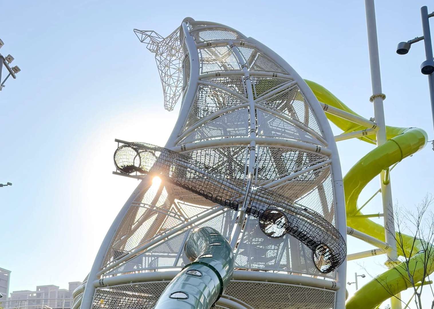 超高「長頸鹿」現身八德楓樹腳公園 預計3/10啟用