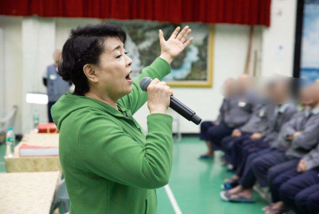 聲樂家簡文秀北監開講 收容人學習人生價值 f65d6d 2