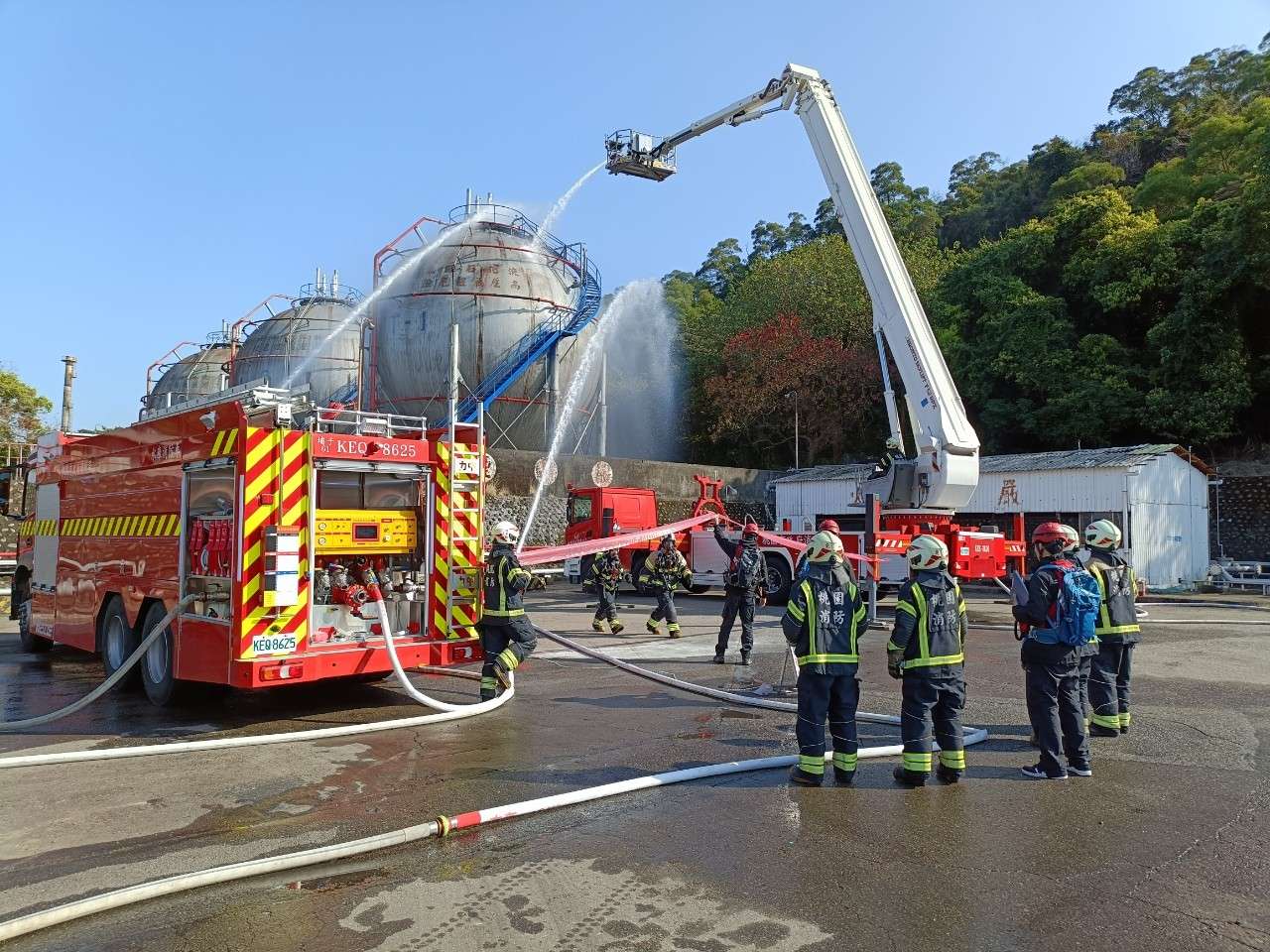 桃消第一大隊攜手瓦斯灌裝場 模擬管線洩漏火警