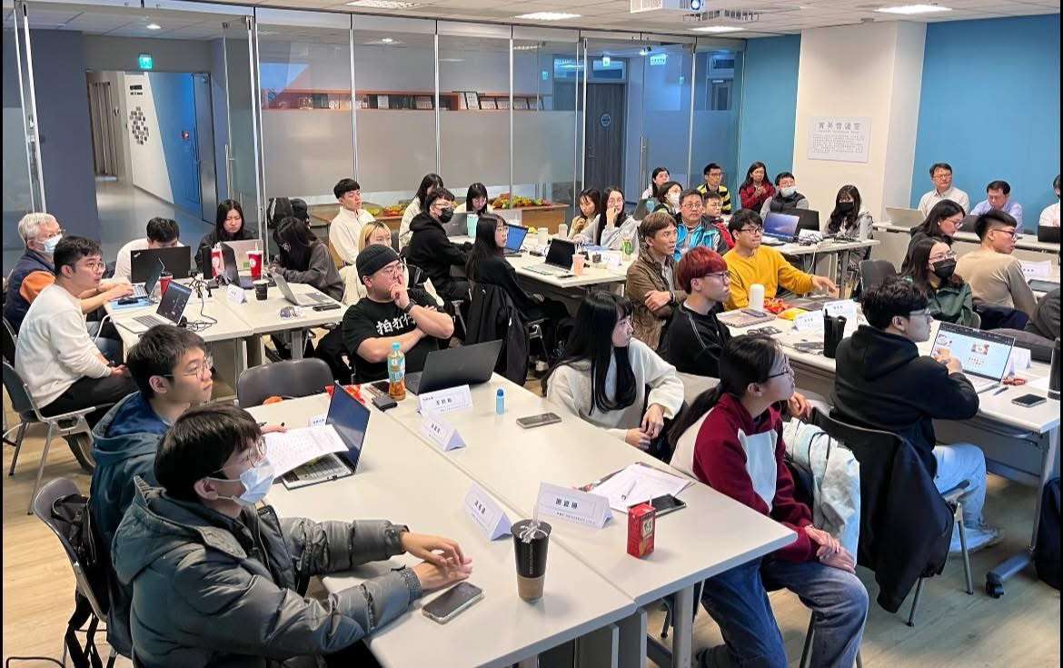 04 「桃園AI University產學共創計畫」強化學習與實務的緊密結合，助力學生未來職涯發展。