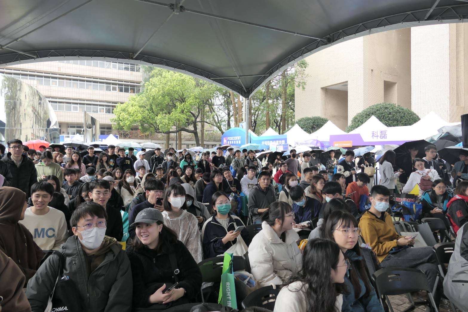 Open House春季徵才熱鬧登場 200家企業釋出1.5萬職缺 0A301451 3888 4945 84F2 99F8ED325CA2