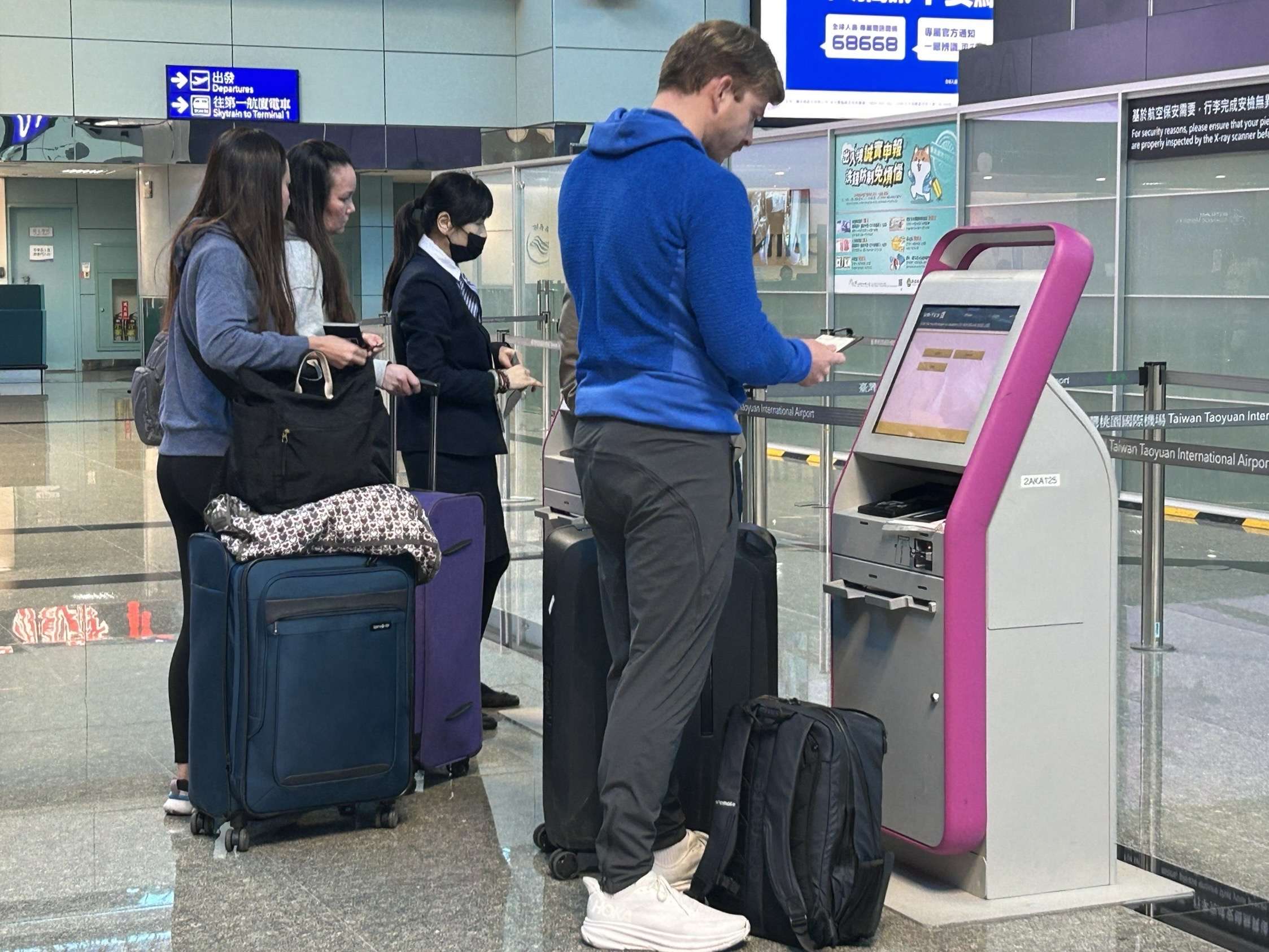 清明連假出國夯 機場公司:智慧化服務節省排隊時間 1 15
