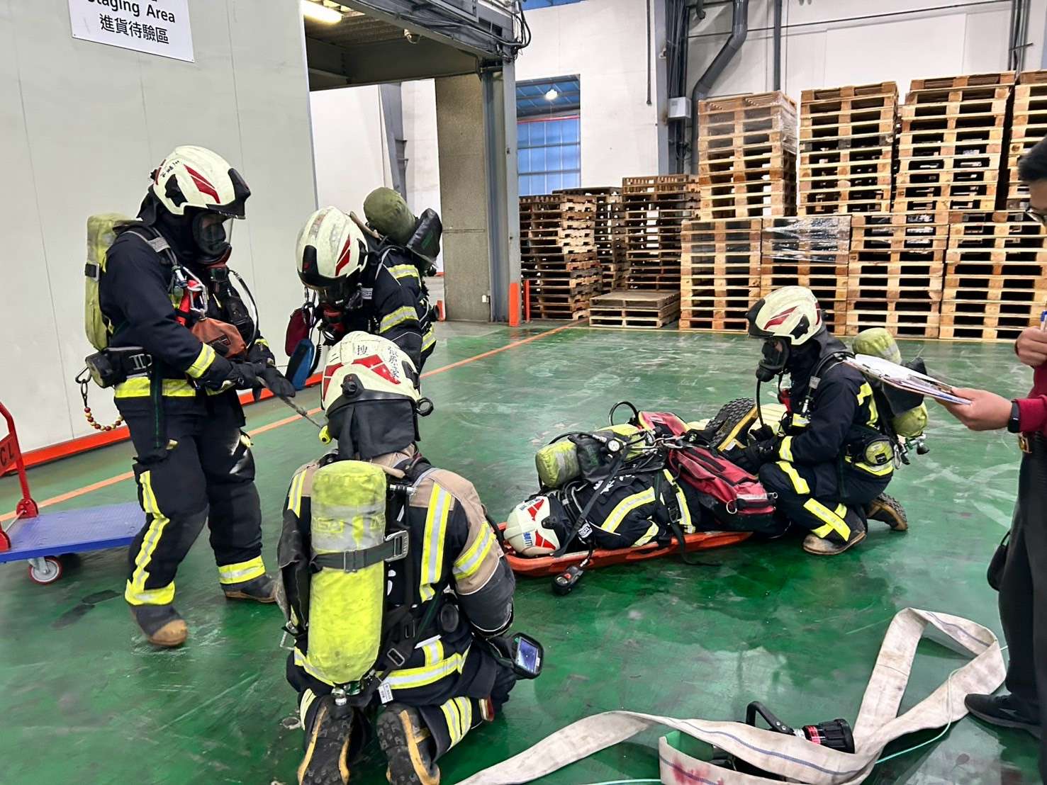 桃消埔心分隊辦理倉儲火警演練 出動「這物」提升救災安全性 132654465 2