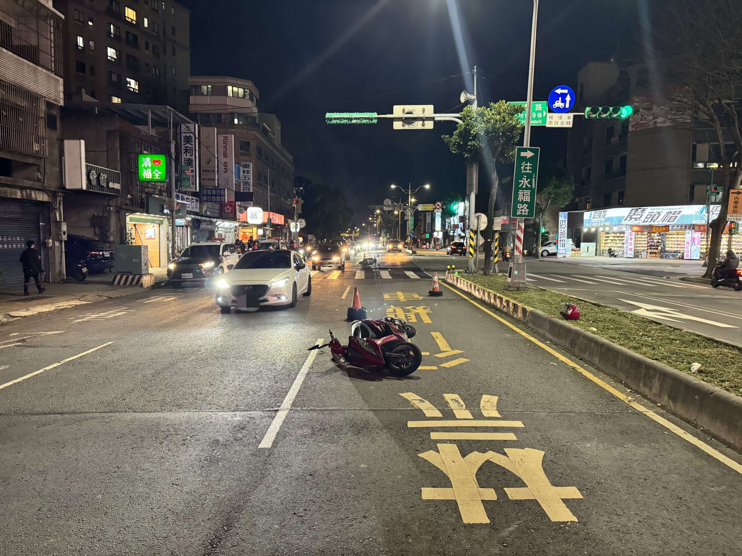 【有片】機車路口相撞!2女騎士多處擦挫傷 壢警提醒這件事 1535546 2 scaled