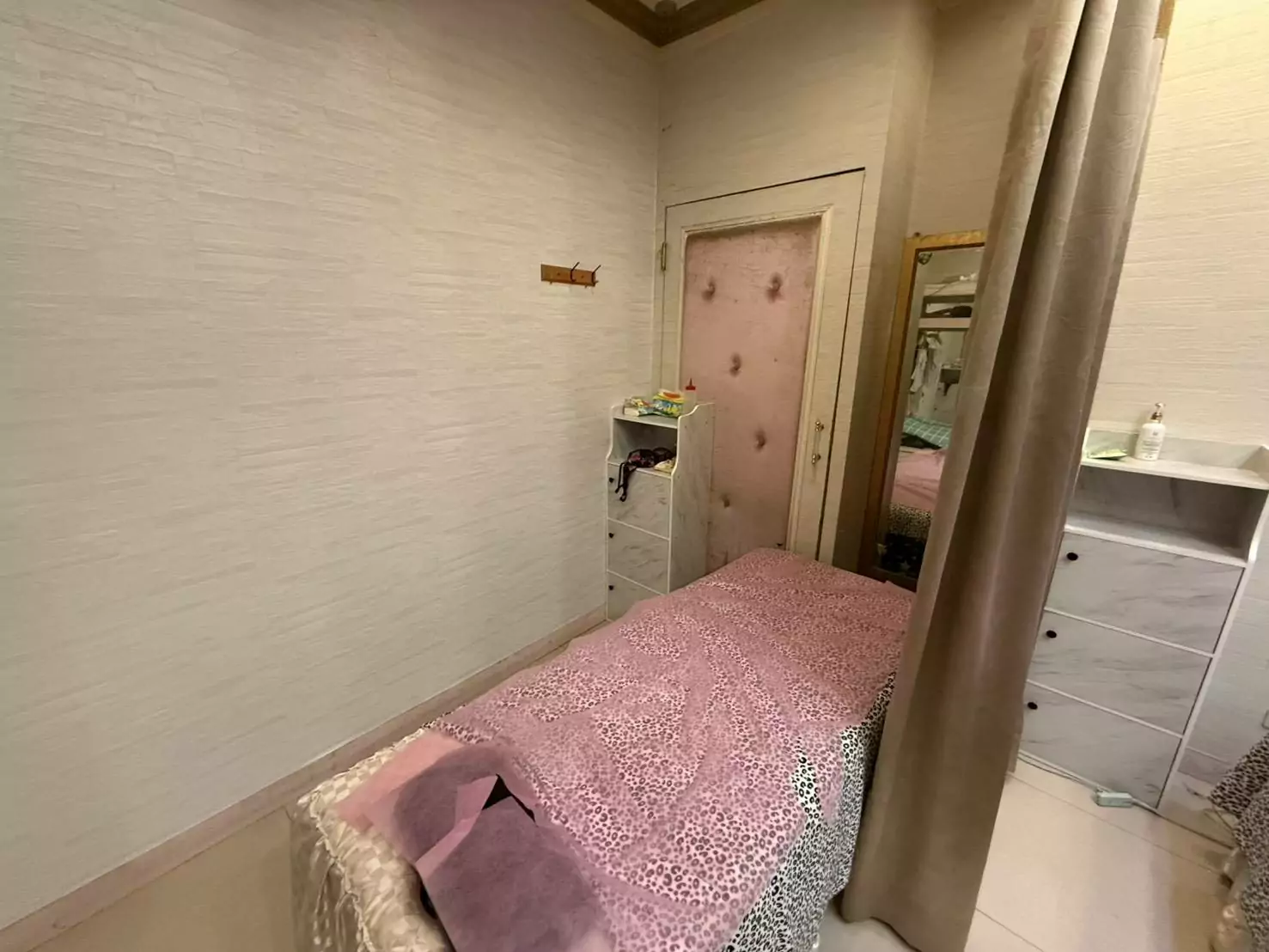 養生館暗藏春色 越南籍女子頂樓躲藏險象環生 2091758 0