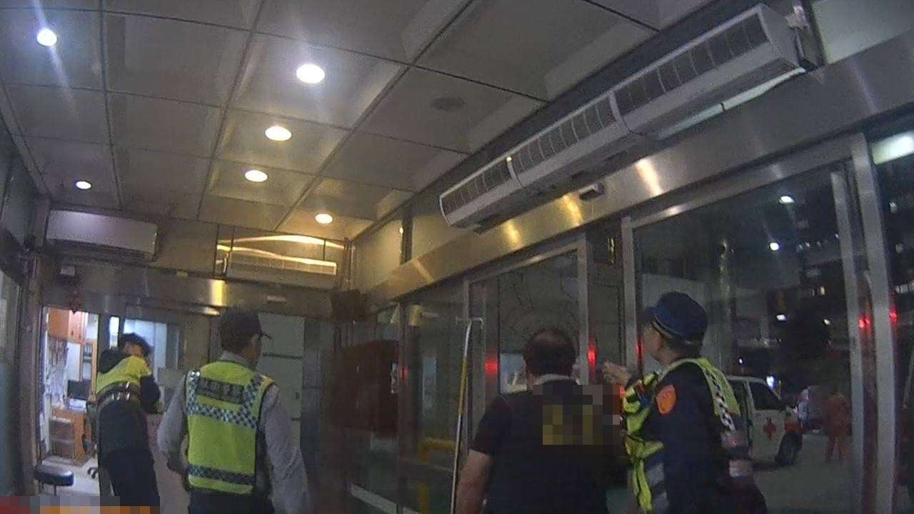老婆將臨盆夫急衝派出所求助 桃警開道護送13分順利送醫 2095079 0