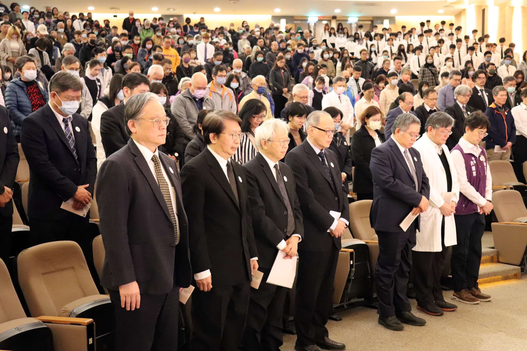 長庚大學、長庚醫院舉辦追思大會 緬懷先人無私大愛精神 475444685 1