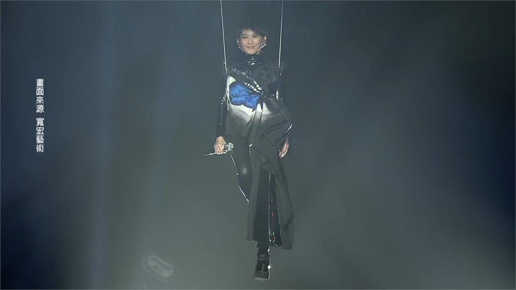 戴佩妮暌違9年攻蛋 2大歌姬登台陪唱