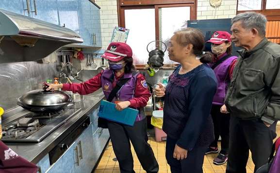 桃園防火宣導隊25周年慶祝活動熱鬧登場 防宣姊妹為社區安全把關 S 14196789