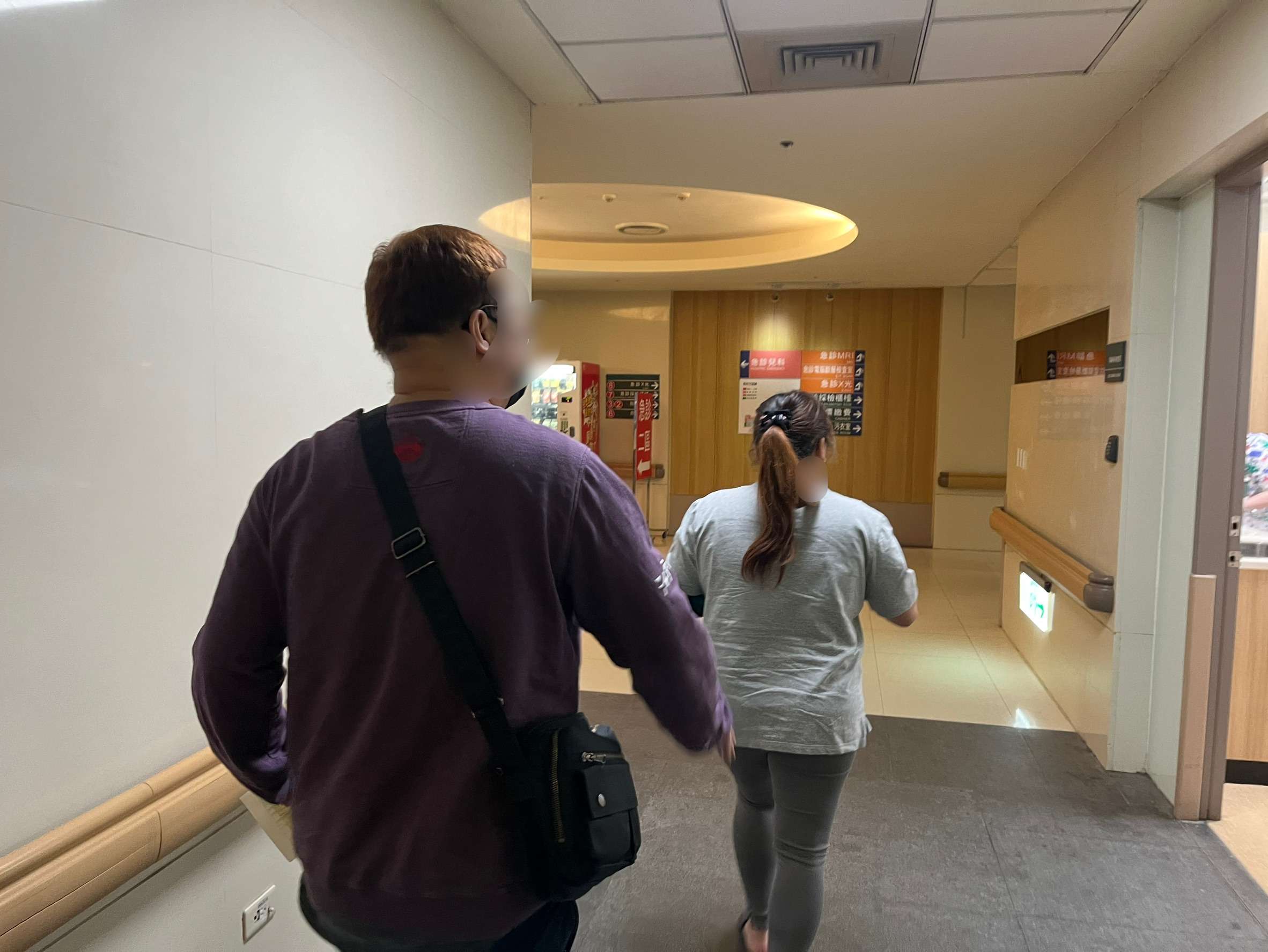 老婆喉嚨卡藥險窒息夫慌張求助 龜山警鳴笛疾駛送醫保命 S 146702347