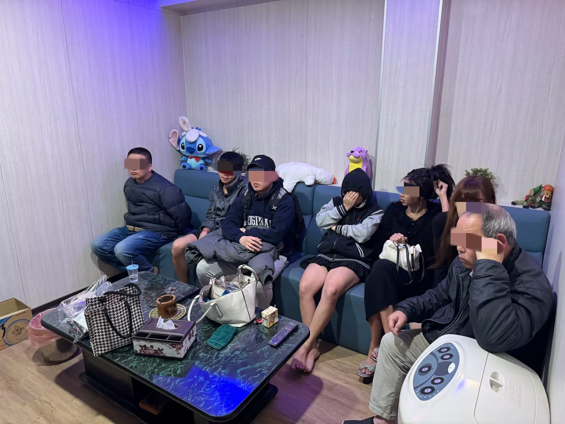 壢警執行靖黃專案 三仙巷應召站、尋芳客慘了 壢警執行靖黃專案 三仙巷應召站、尋芳客慘了
