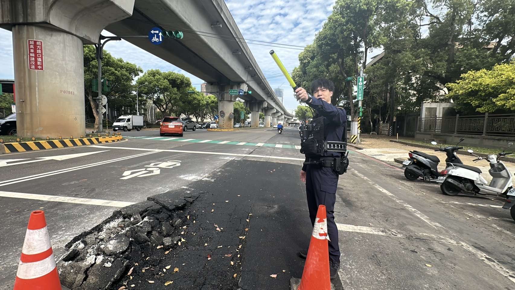 龜山文化一路地面凹陷 桃園養工處曝原因 S 17735773