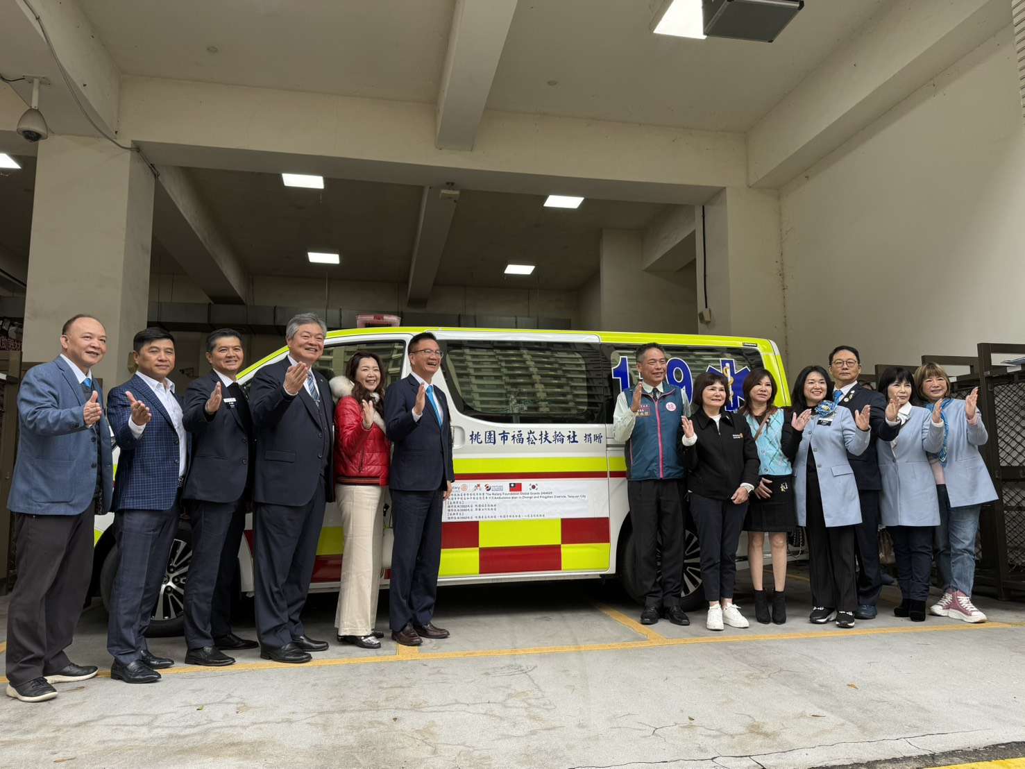 桃園福崧扶輪社捐救護車、耗材 當桃消最強後盾 S 28688395 0