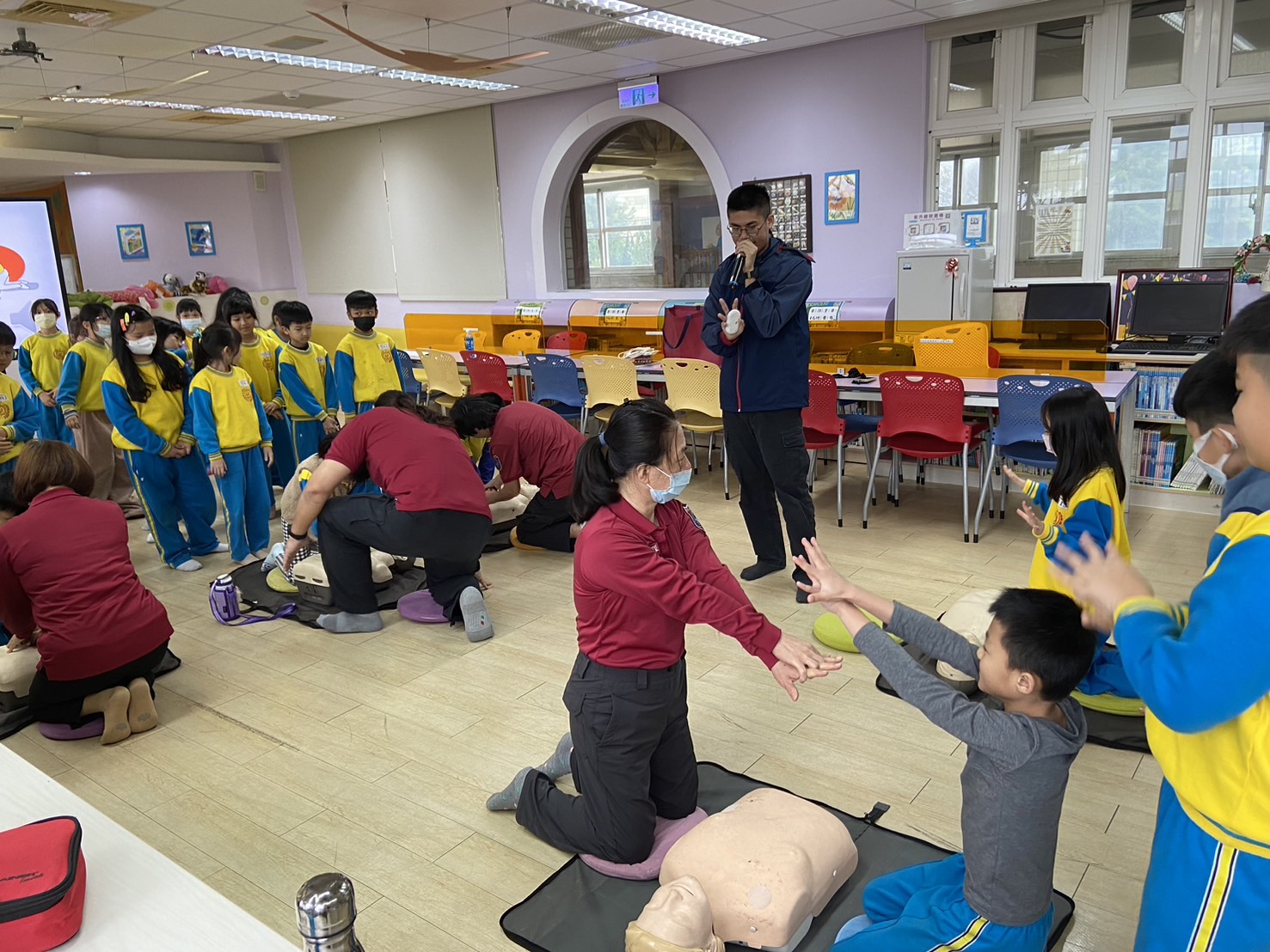 桃消大園分隊舉辦防災宣導 溪海國小學童變身小小消防員 S 45613105