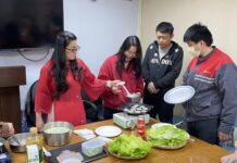 移民署桃園站促進多元文化交流 邀新住民學做越南蝦餅