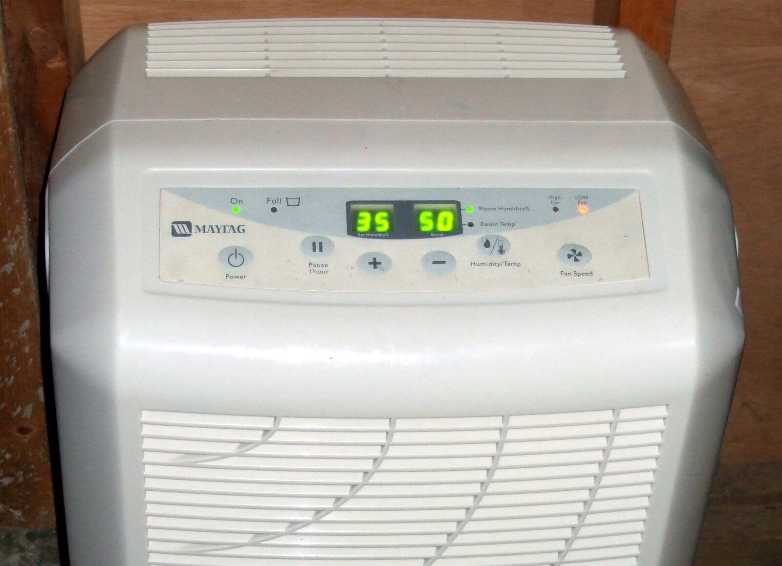 除濕機開整天?一堆人「忽略2點」 恐引爆機器自燃