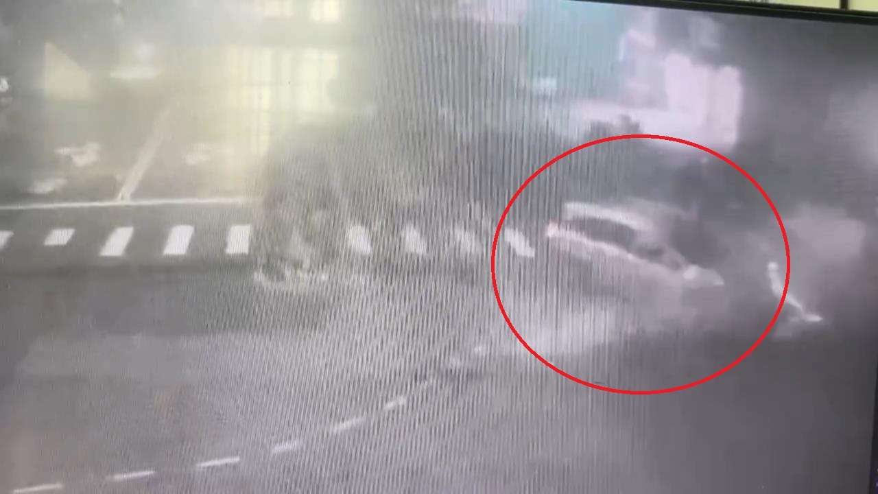 【有片】左轉車與直行車碰撞 車輛「原地大旋轉」畫面曝 ga4wdr
