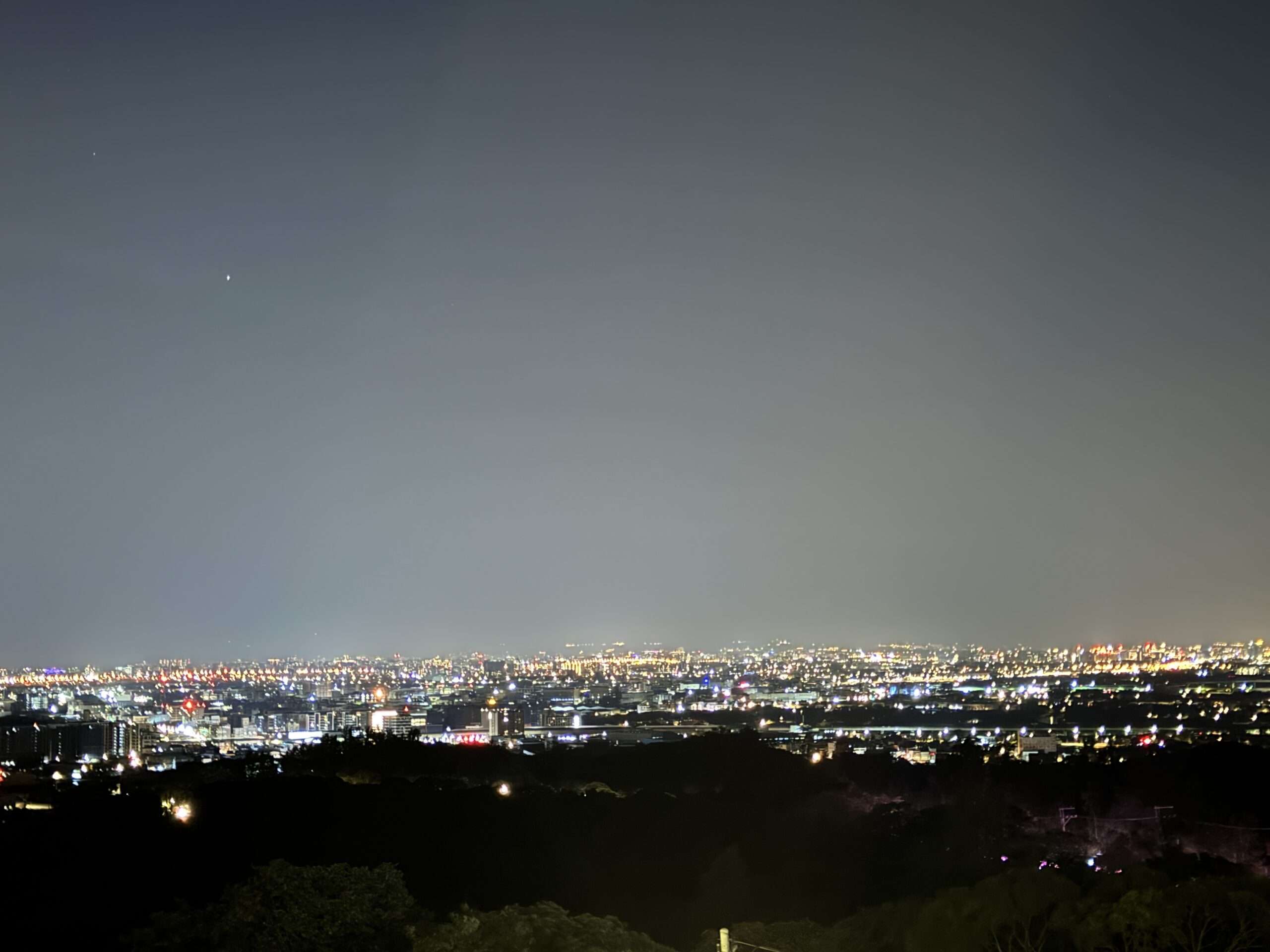 連假樂遊桃園!賞花、吃海鮮、看夜景 享受春天浪漫氛圍 20 璀璨燈海 0 scaled