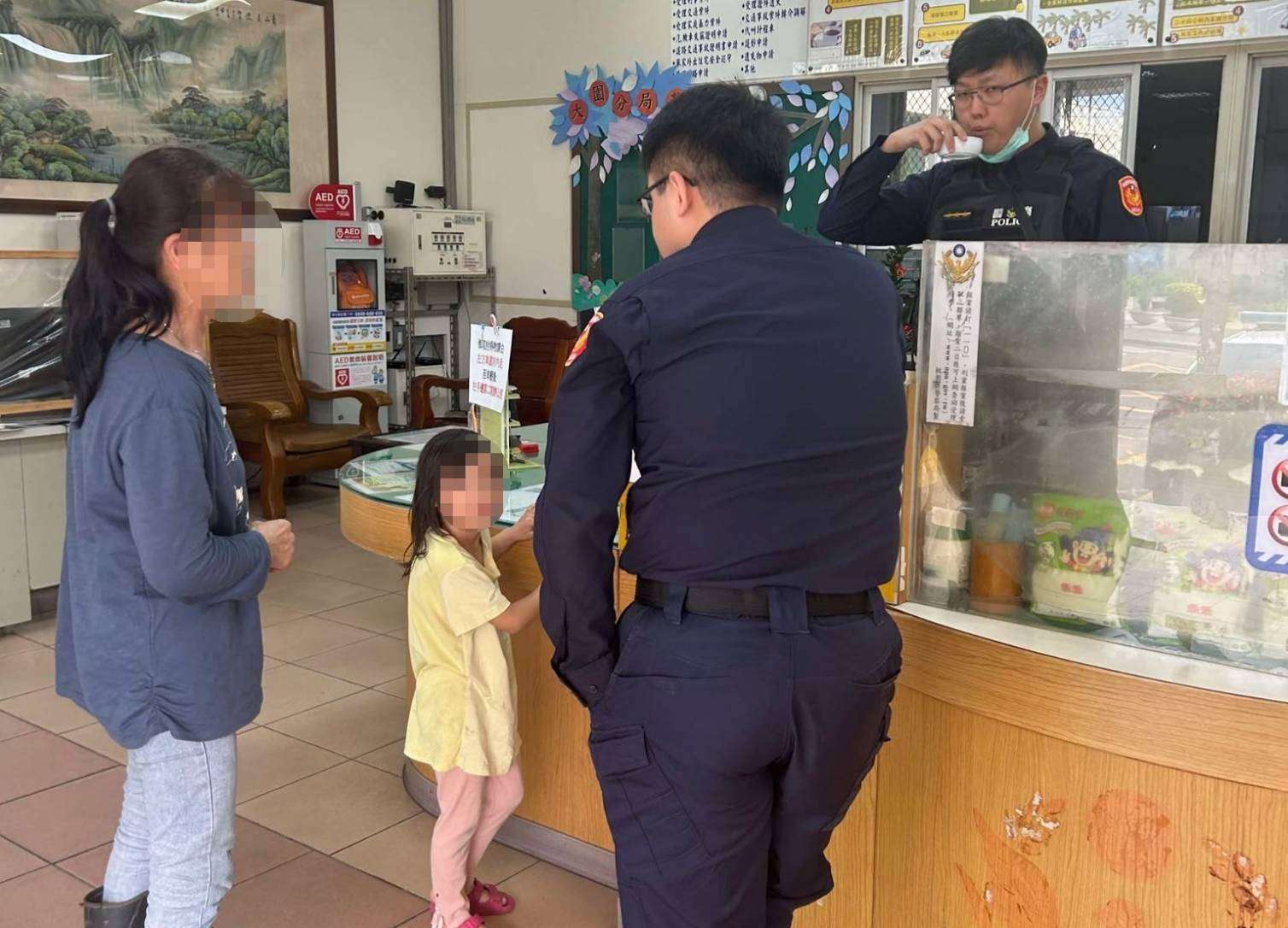 女童公園玩耍走失 大園警靠「1線索」送返家 342350 0