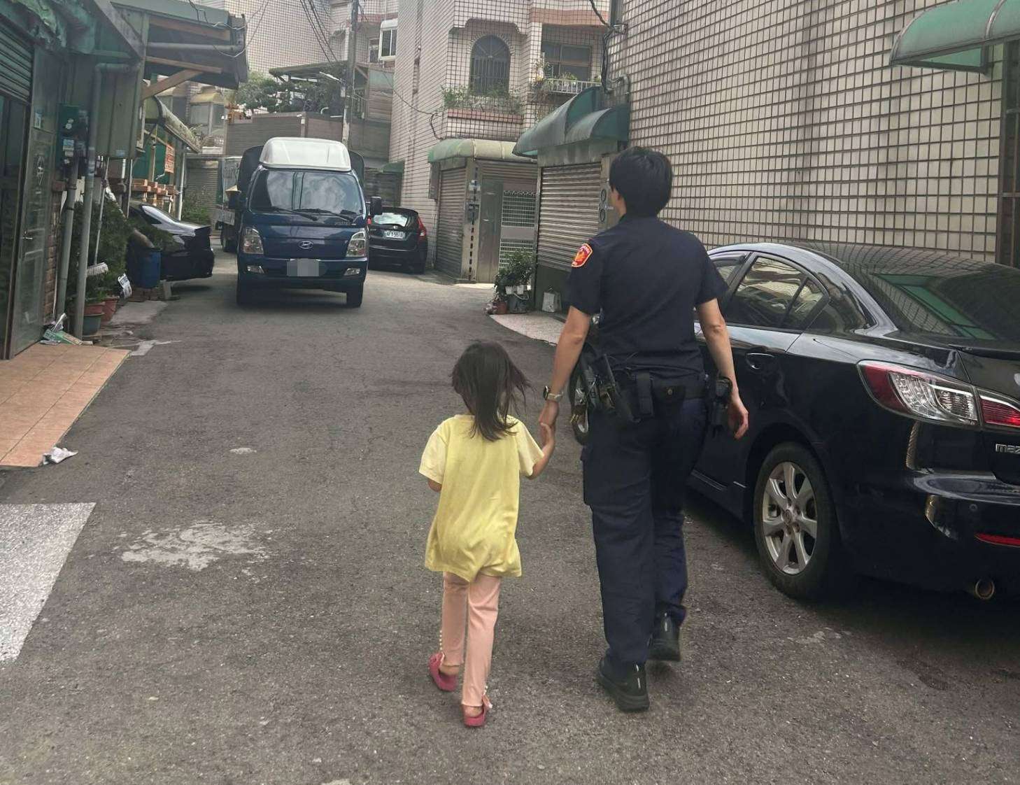 女童公園玩耍走失 大園警靠「1線索」送返家 342353 0