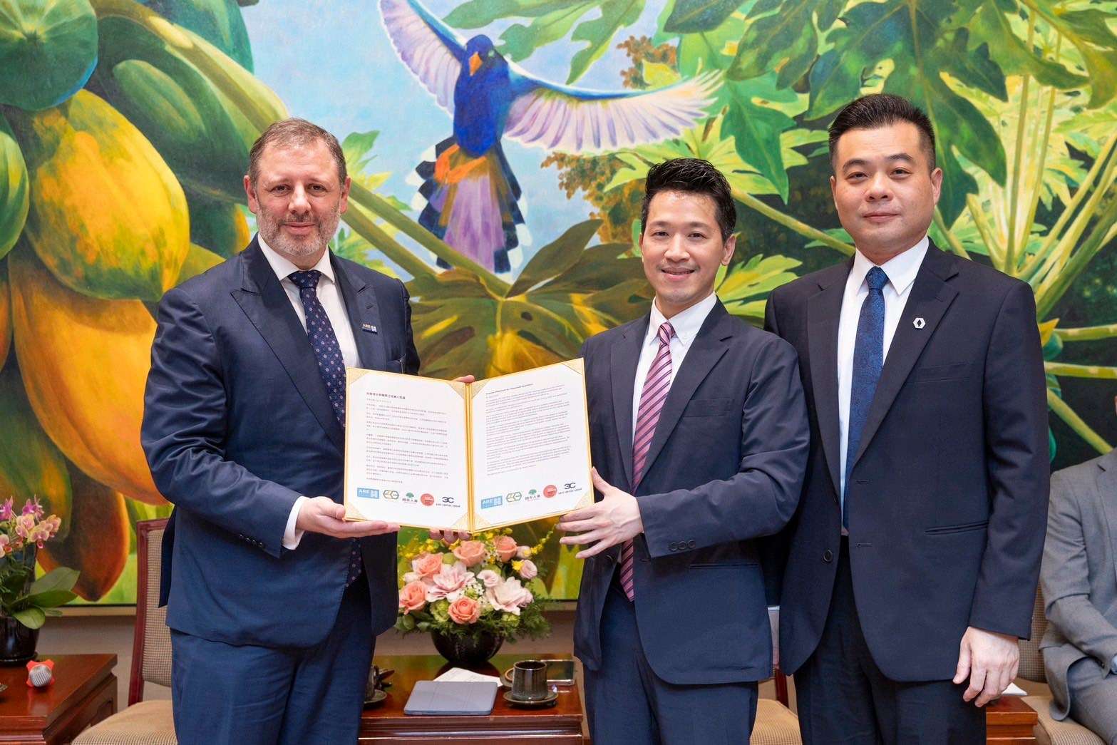 250兆外資代表團訪台關注淨零轉型 台灣ESG實力獲國際肯定 493695358 1217280716430754 4664716518462290347 n 1