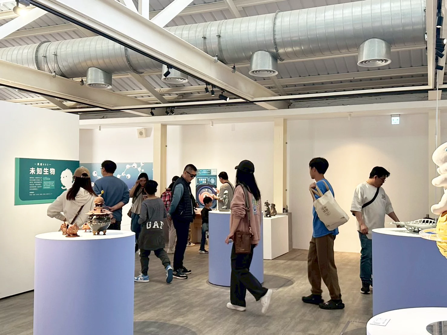 4、中原文創園區《陶異星漫遊》觀展人潮 0 0