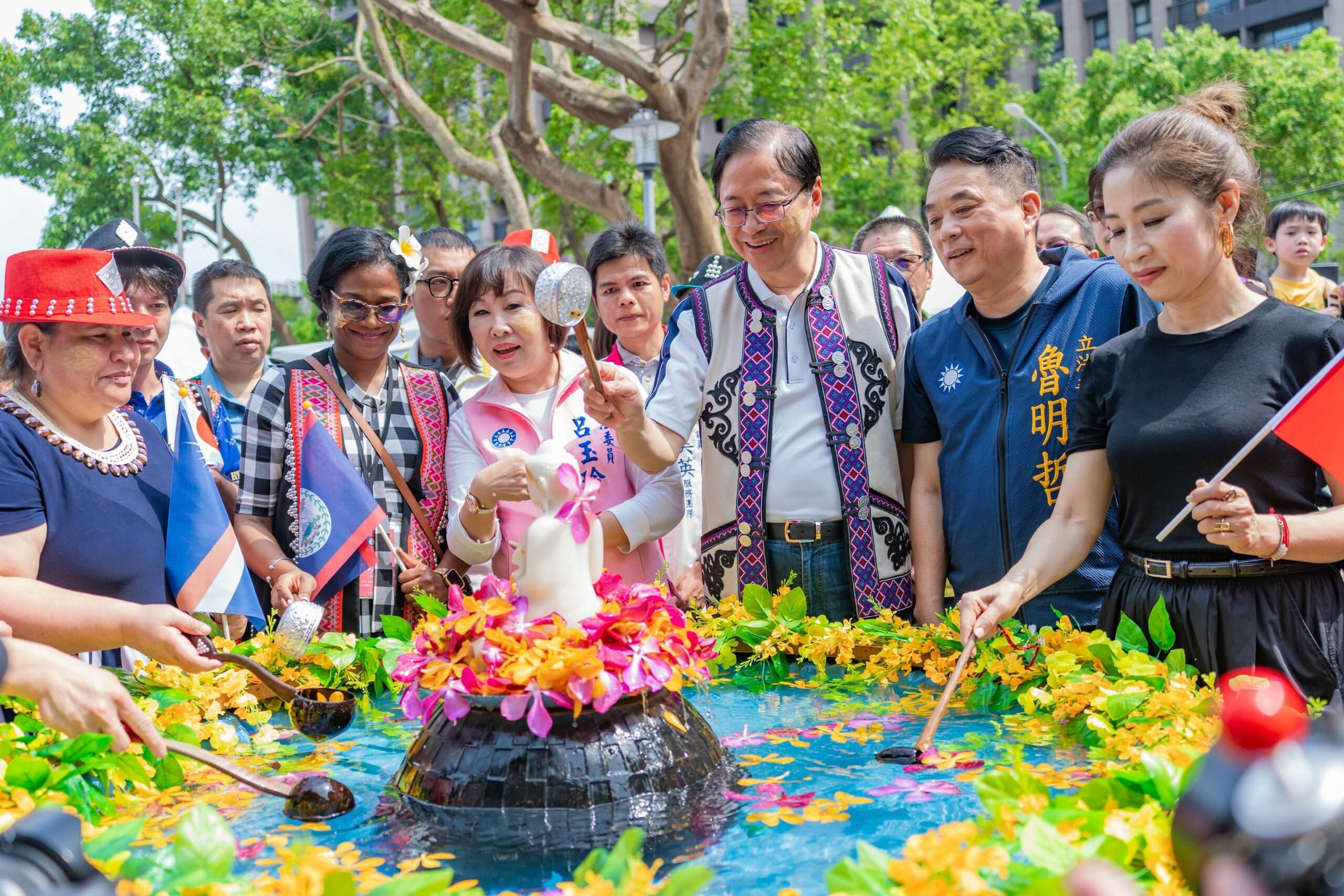 兩周精彩不斷!桃園龍岡米干節熱鬧開幕 長街宴、懷舊之夜等你參與 5cecda35 d129 457b 8ef5 94522770b621 scaled