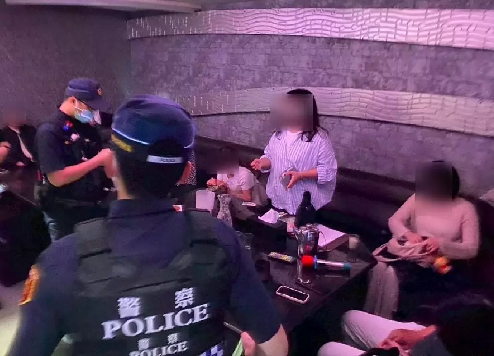 守護青少年!蘆竹警高強度臨檢易滋事場所 打造安心生活環境 守護青少年!蘆竹警高強度臨檢易滋事場所 打造安心生活環境