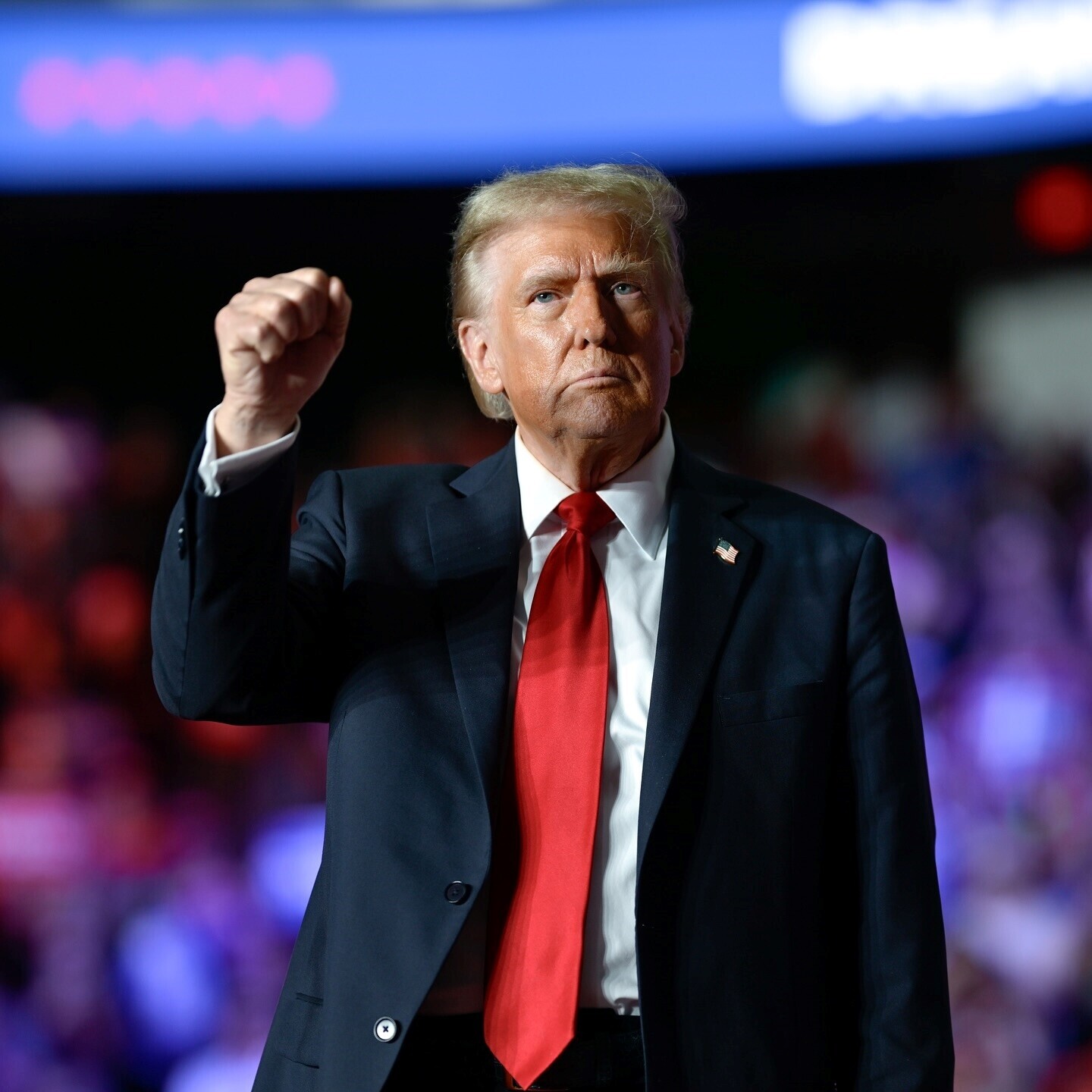 預售退掉坐等讓利?股市「一夕間翻紅」是否進場 專家:伺機而動