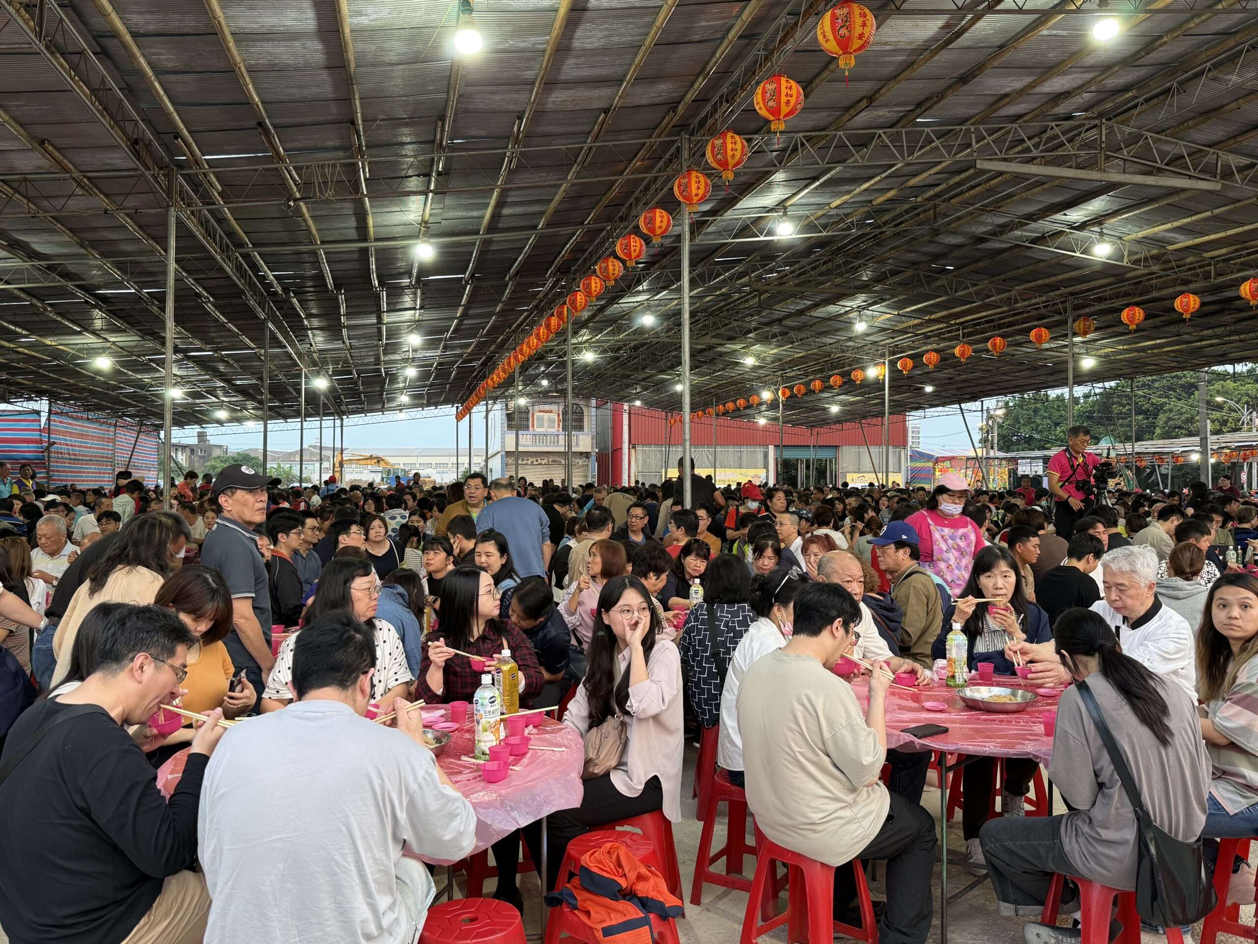 桃園農業局前進慈航蘆竹文藝季 席開250桌推廣特色黑毛豬 816303 0 scaled