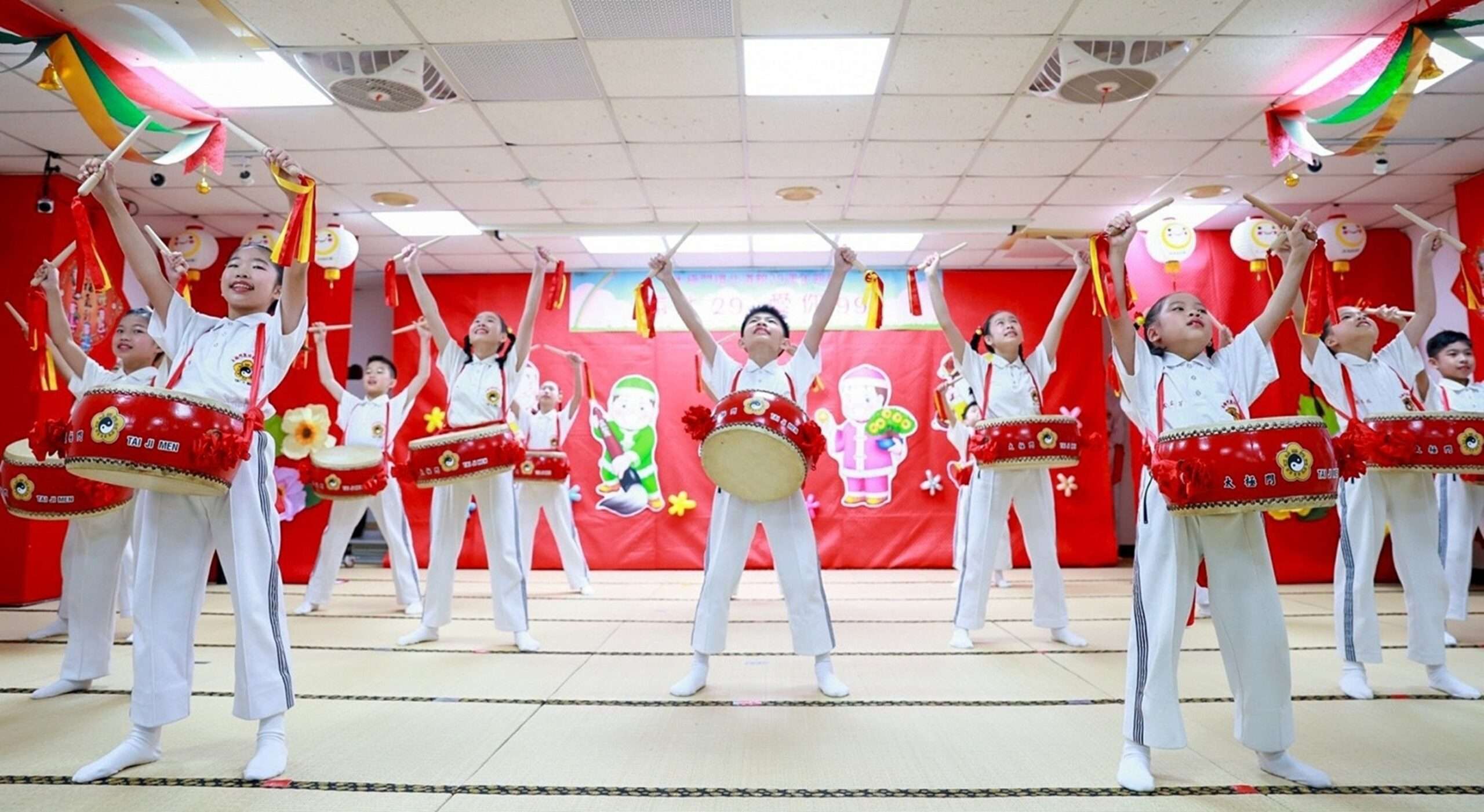 深耕桃園29年!太極門環北道館舉辦慶祝活動 鳴和平鑼為世界祈福 897684468 1 scaled