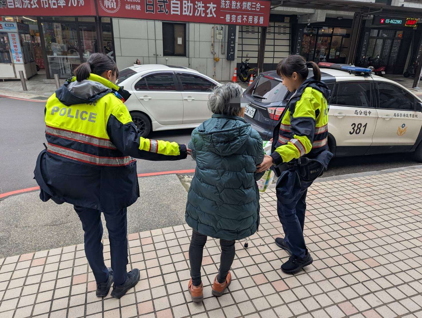 壢警護送失智婦返家 她熱情邀約做這件事 S 12894228 0